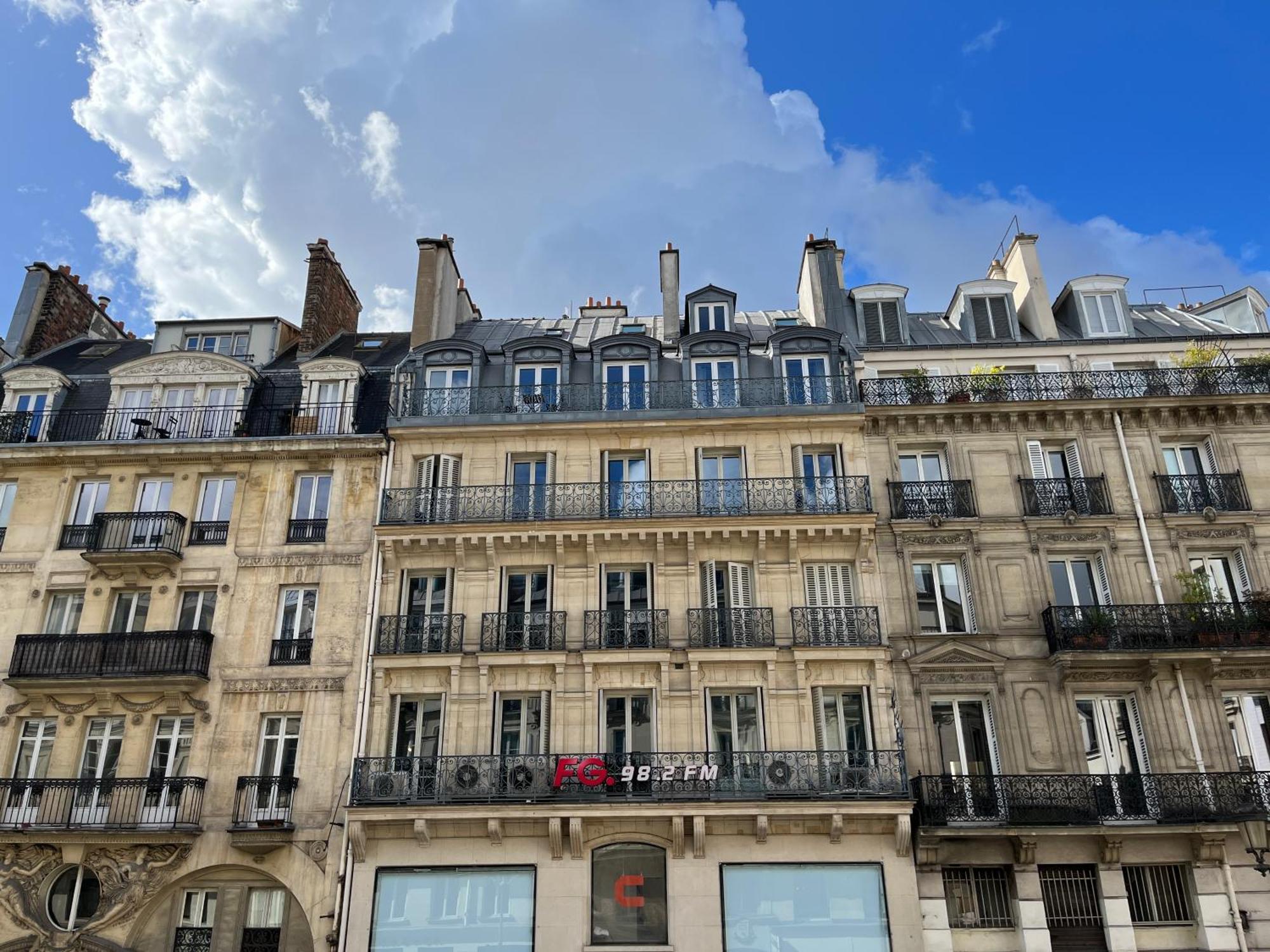 & Functional At Chatelet Parijs